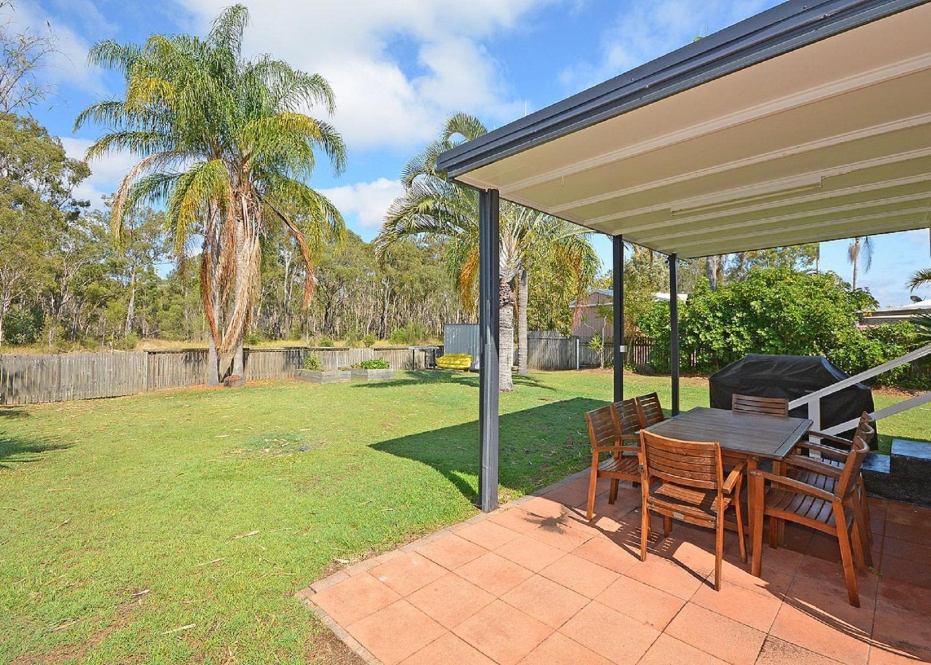 Beach House On Burrum- Close To Beach- 3Br- Wifi-Foxtel Woodgate Bagian luar foto